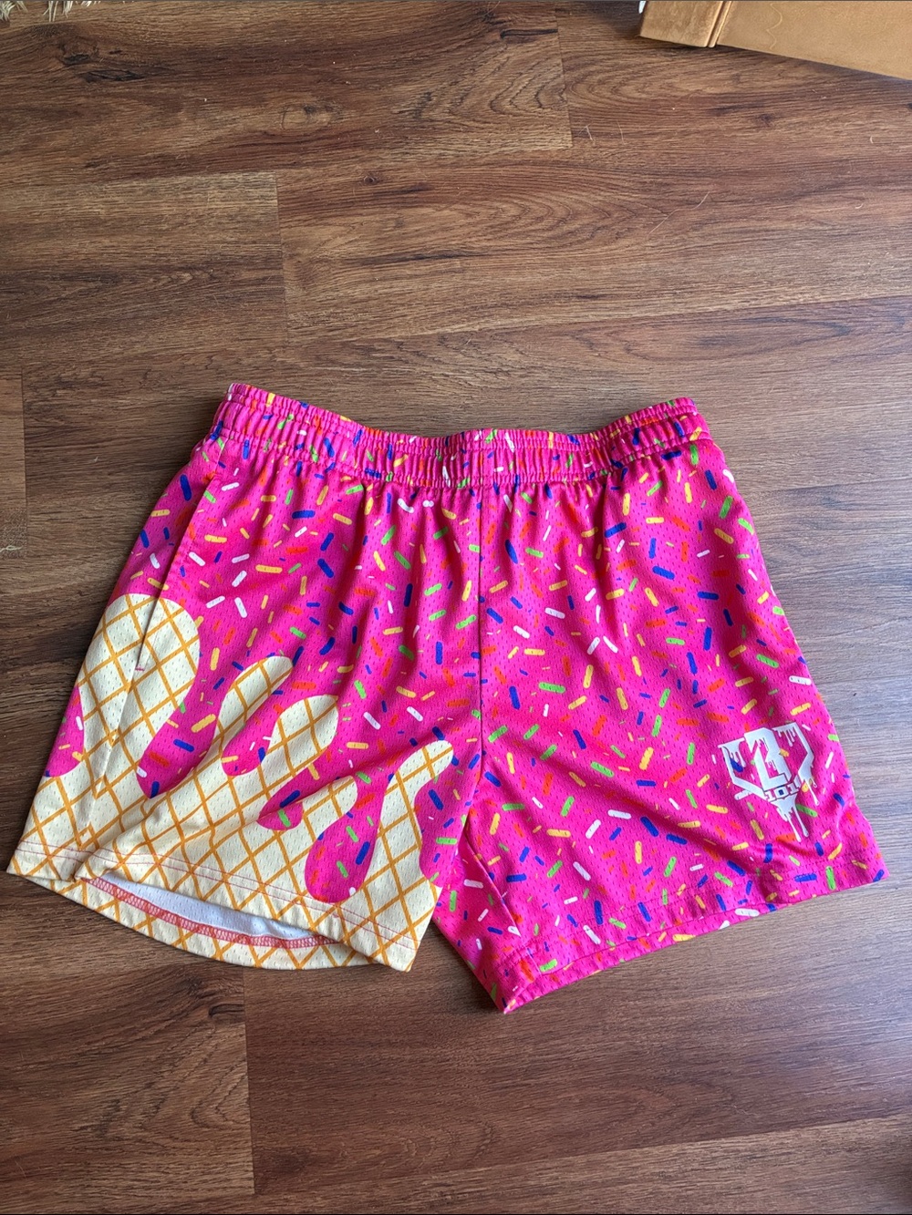 Men's Baseball Lifestyle 101 Shorts in Bright Pink Ice Cream Sprinkles Small